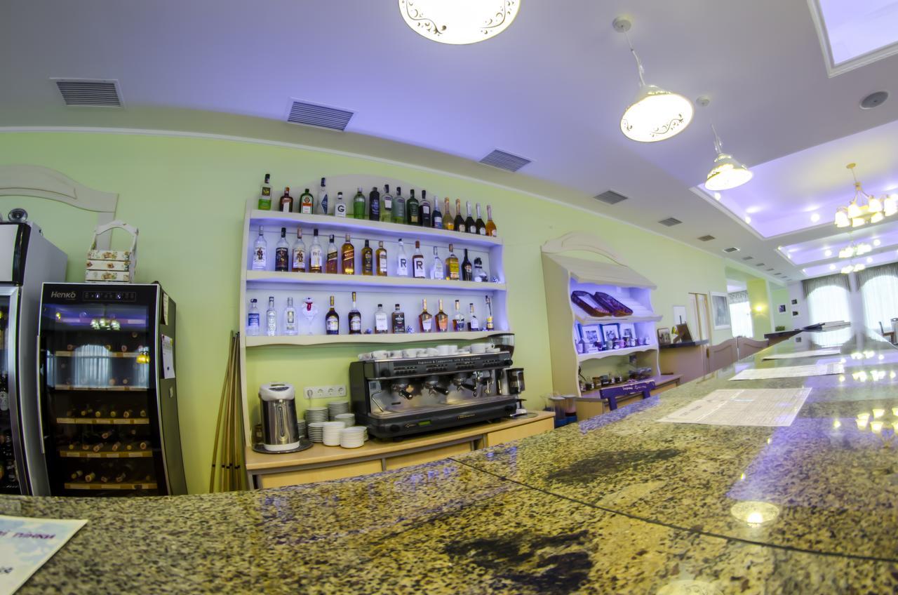 Vitapark Sonyachnyy Provans Satanov Exterior photo