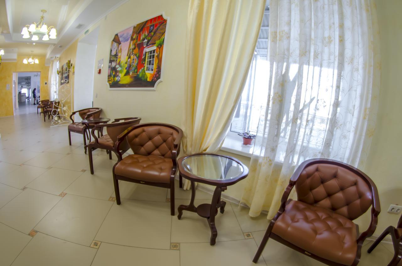 Vitapark Sonyachnyy Provans Satanov Exterior photo
